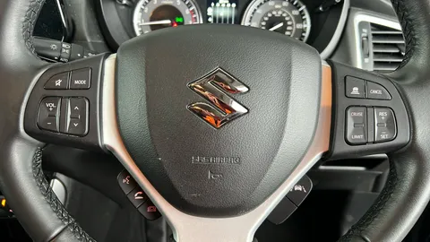 Suzuki S-Cross 1.4 Boosterjet 48V Hybrid Motion