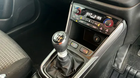 Suzuki S-Cross 1.4 Boosterjet 48V Hybrid Motion