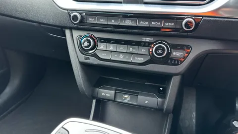 KIA E-NIRO 150kW 3 64kWh Auto