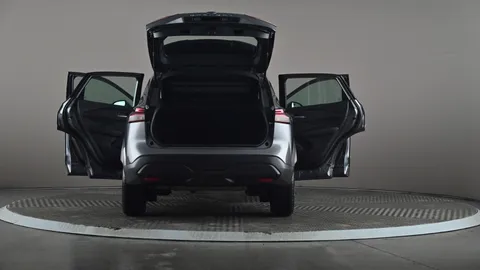 NISSAN QASHQAI 1.3 DiG-T MH Acenta Premium