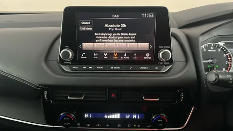 NISSAN QASHQAI 1.3 DiG-T MH Acenta Premium