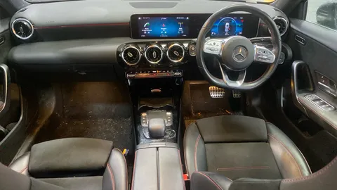 MERCEDES-BENZ A CLASS A200 AMG Line Executive Auto