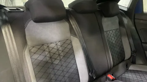 VOLKSWAGEN POLO 1.0 TSI R-Line DSG