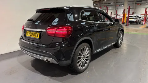 Mercedes-Benz Gla GLA 180 AMG Line Edition Auto