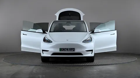 Tesla                     Model Y RWD Auto