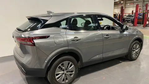 NISSAN QASHQAI 1.3 DiG-T MH Visia