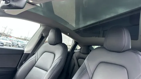 TESLA MODEL Y Long Range AWD Auto