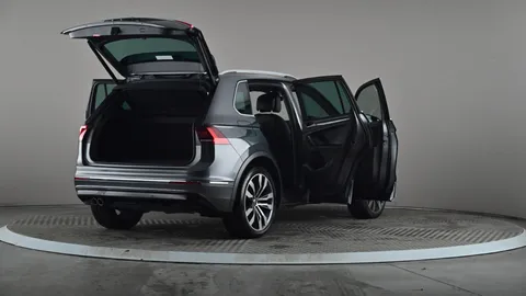 VOLKSWAGEN TIGUAN 2.0 TSi 230 4Motion SEL DSG