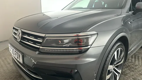 VOLKSWAGEN TIGUAN 2.0 TSi 230 4Motion SEL DSG