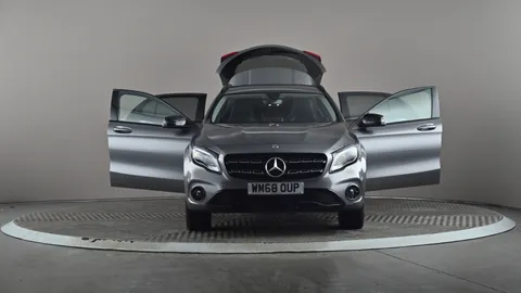 MERCEDES-BENZ GLA GLA 180 Urban Edition Auto