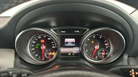 MERCEDES-BENZ GLA GLA 180 Urban Edition Auto