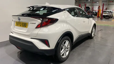 TOYOTA C-HR 1.8 Hybrid Icon CVT