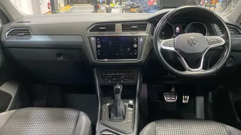 VOLKSWAGEN TIGUAN 1.5 TSI 150 Active DSG