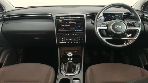 HYUNDAI TUCSON 1.6 TGDi SE Connect 2WD