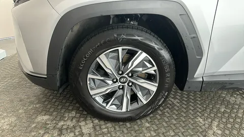 HYUNDAI TUCSON 1.6 TGDi SE Connect 2WD