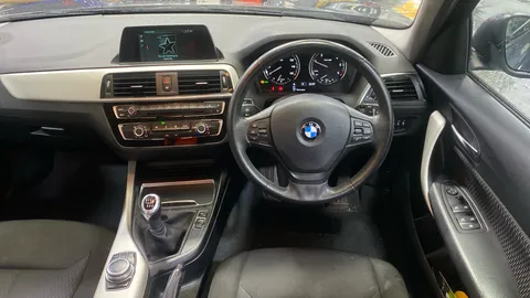 BMW 1 SERIES 116d SE Business [Nav/Servotronic]