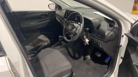 HYUNDAI BAYON 1.0 TGDi 48V MHEV SE Connect DCT