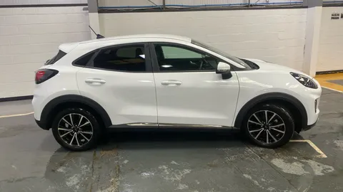 FORD PUMA 1.0 EcoBoost Hybrid mHEV Titanium