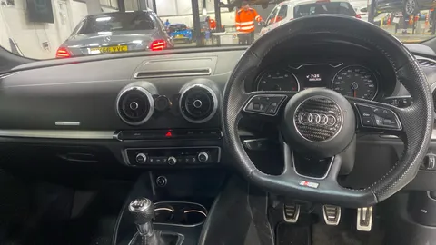 AUDI A3 35 TFSI Black Edition