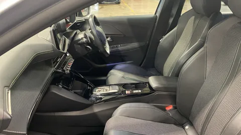 PEUGEOT 208 1.2 PureTech 100 GT EAT8