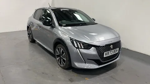 PEUGEOT 208 1.2 PureTech 100 GT EAT8