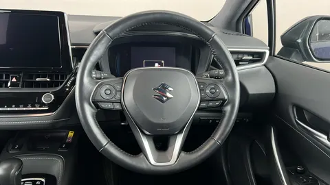 SUZUKI SWACE 1.8 Hybrid Ultra CVT