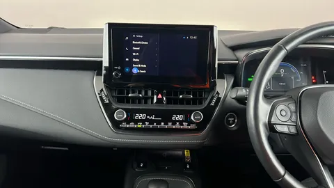 SUZUKI SWACE 1.8 Hybrid Ultra CVT