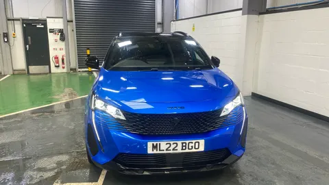 PEUGEOT 3008 1.6 Hybrid4 300 GT Premium e-EAT8