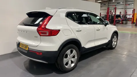 VOLVO XC40 2.0 D3 Momentum Geartronic
