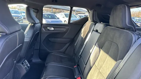 VOLVO XC40 1.5 T3 [163] R DESIGN