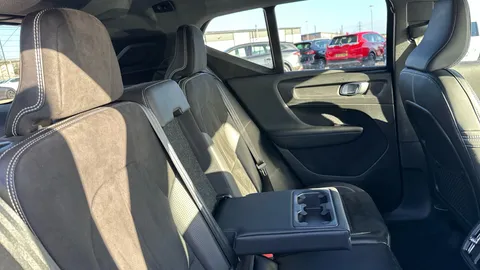 VOLVO XC40 1.5 T3 [163] R DESIGN