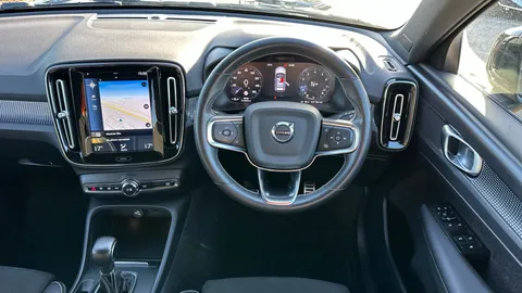 VOLVO XC40 1.5 T3 [163] R DESIGN