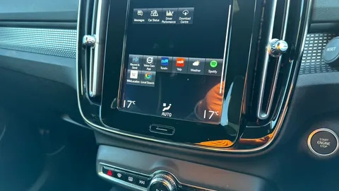 VOLVO XC40 1.5 T3 [163] R DESIGN