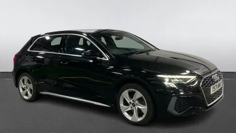 AUDI A3 40 TFSI e S Line S Tronic [Comfort+Sound]