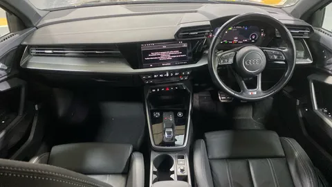 AUDI A3 40 TFSI e S Line S Tronic [Comfort+Sound]