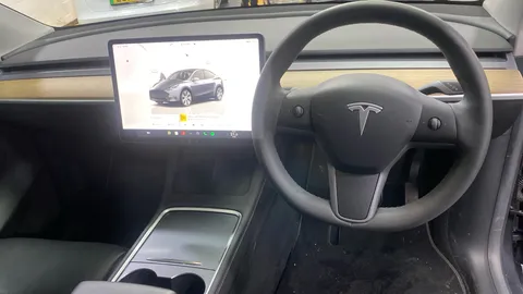 TESLA MODEL Y Long Range AWD Auto