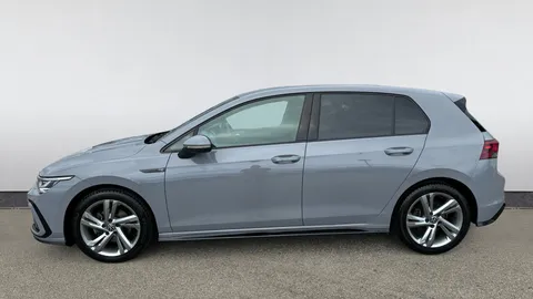 VOLKSWAGEN GOLF 1.5 eTSI 150 R-Line DSG