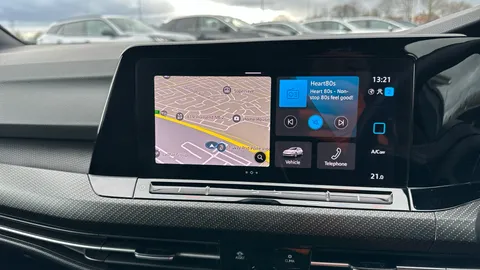 VOLKSWAGEN GOLF 1.5 eTSI 150 R-Line DSG