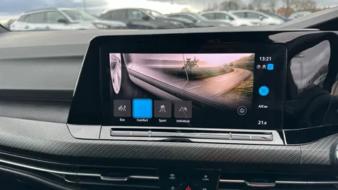 VOLKSWAGEN GOLF 1.5 eTSI 150 R-Line DSG