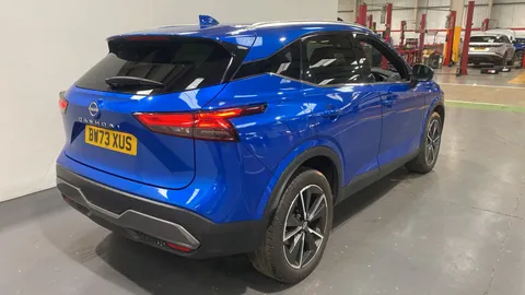 NISSAN QASHQAI 1.3 DiG-T MH Tekna