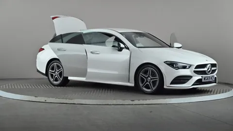 MERCEDES-BENZ CLA CLA 200 AMG Line Premium Tip Auto