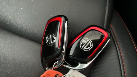 MG MOTOR UK ZS 115kW Trophy EV Long Range 73kWh Auto