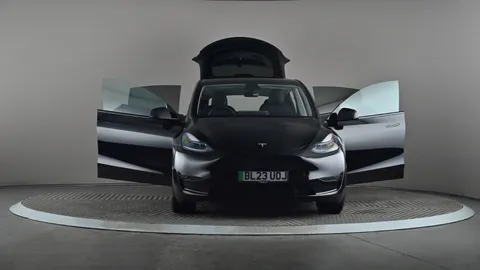 TESLA MODEL Y Performance AWD Auto