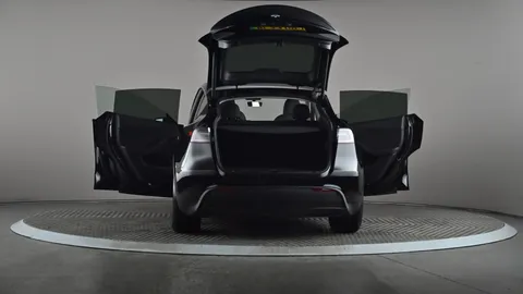 TESLA MODEL Y Performance AWD Auto