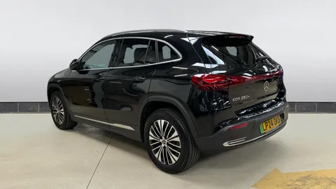 MERCEDES-BENZ EQA EQA 250+ 140kW Sport Executive 70.5kWh Auto