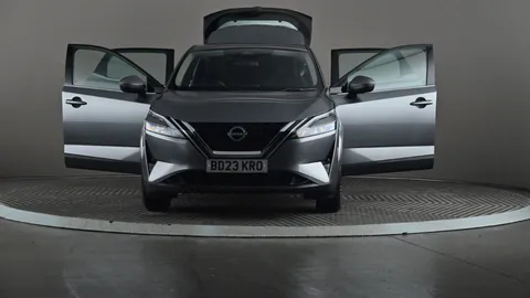 NISSAN QASHQAI 1.3 DiG-T MH Acenta Premium