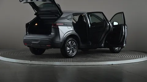 NISSAN QASHQAI 1.3 DiG-T MH Acenta Premium