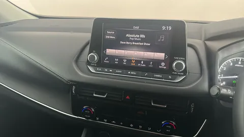 NISSAN QASHQAI 1.3 DiG-T MH Acenta Premium