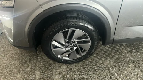 NISSAN QASHQAI 1.3 DiG-T MH Acenta Premium