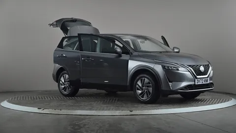 NISSAN QASHQAI 1.3 DiG-T MH Acenta Premium